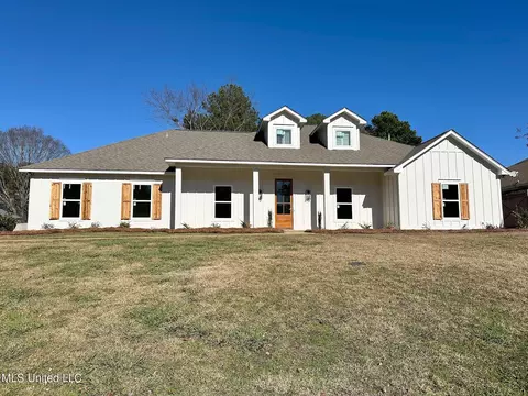 Exterior - 136 Trace Cove Dr, Madison, MS 39110 photo 2 of 5