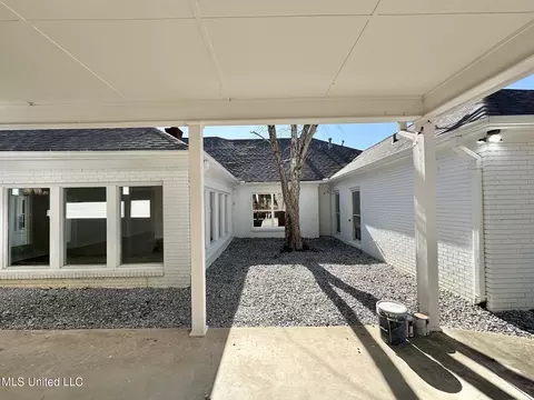 Exterior - 136 Trace Cove Dr, Madison, MS 39110 photo 3 of 5
