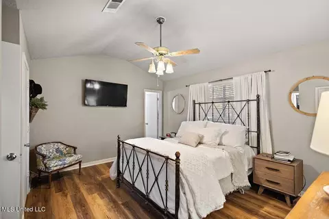 Bedroom - 47 Pebble Hill Dr, Brandon, MS 39042 photo 1 of 2