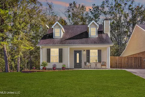 13408 Locust Hill Dr, Gulfport, MS 39503