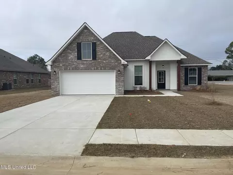 861 Ahoy Dr, Biloxi, MS 39532