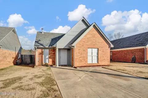 742 W E Ross Pkwy, Southaven, MS 38671