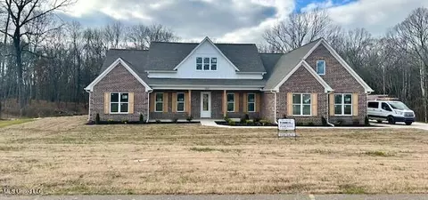2865 Highwoods Dr, Byhalia, MS 38611