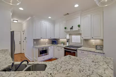 609 Macbeth St, Brandon, MS 39047 photo 9