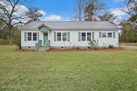 310 Carpenter, Utica, MS 39175