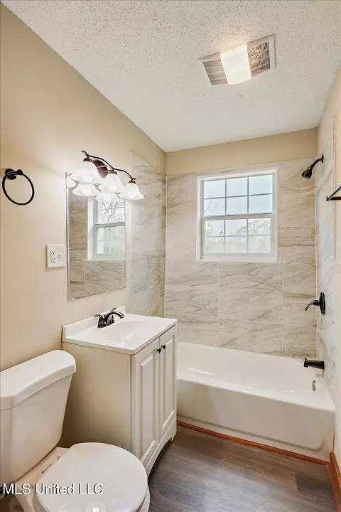 Bath - 310 Carpenter, Utica, MS 39175 photo 3 of 3