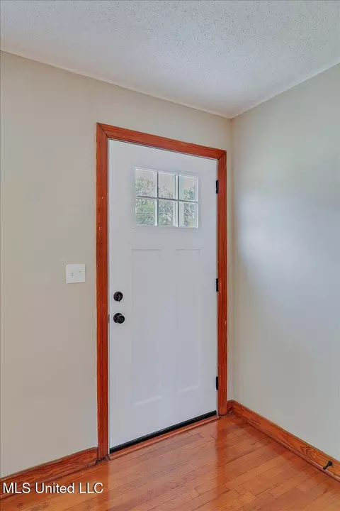 Entry Way - 310 Carpenter, Utica, MS 39175 photo 1 of 1