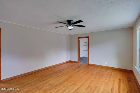 Living - 310 Carpenter, Utica, MS 39175 photo 1 of 4