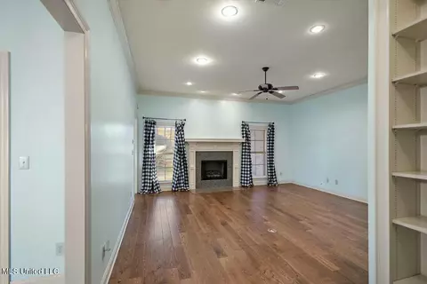 Living - 101 Cedar Green Cv, Canton, MS 39046 photo 1 of 3