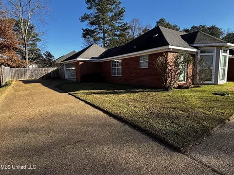 Exterior - 473 Mockingbird Ln, Madison, MS 39110 photo 2 of 6