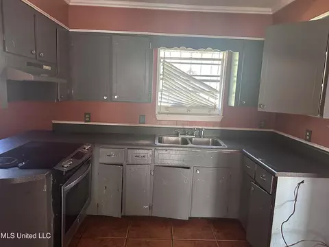6601 Clark Ave, Moss Point, MS 39563 photo 7