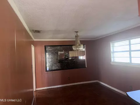 6601 Clark Ave, Moss Point, MS 39563 photo 13