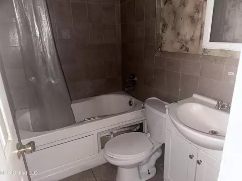 6601 Clark Ave, Moss Point, MS 39563 photo 16