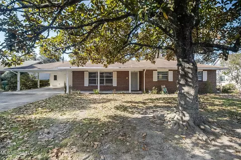248 Oakwood Dr, Gulfport, MS 39507
