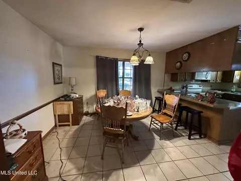 Dining - 454 Ms-545 #545S, Magee, MS 39111 photo 2 of 2