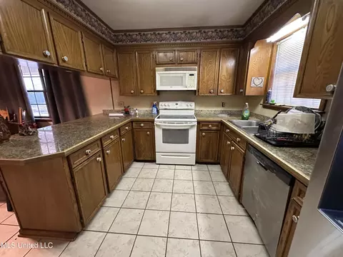 Kitchen - 454 Ms-545 #545S, Magee, MS 39111 photo 2 of 3
