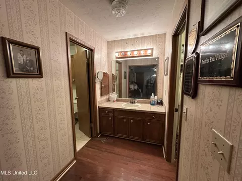 Entry Way - 454 Ms-545 #545S, Magee, MS 39111 photo 2 of 2