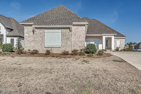 636 Peregan St, Canton, MS 39046
