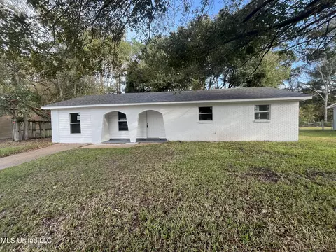 2024 Tulane Dr, Gautier, MS 39553