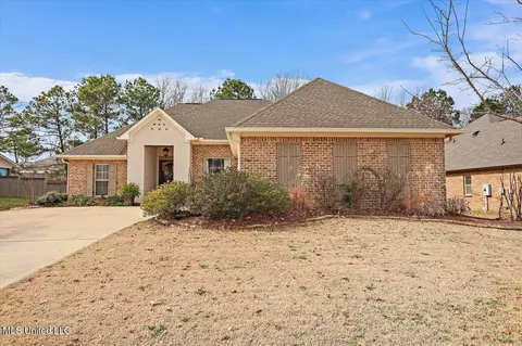 123 Hampton Pl, Madison, MS 39110