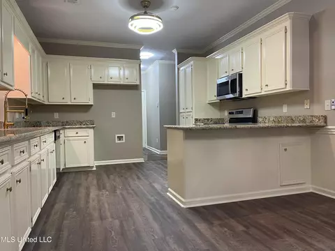 1804 Lake Trace Dr, Jackson, MS 39211 photo 14