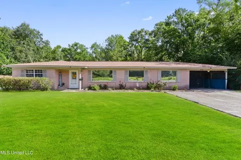 3180 Quave Rd, D'iberville, MS 39540