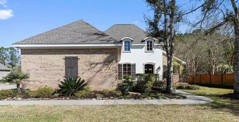 13075 Riverwalk Cir, Biloxi, MS 39532