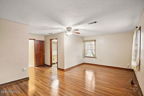 Bedroom - 554 N North Park Dr, Jackson, MS 39206 photo 1 of 4