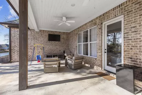 Exterior - 102 Camden Vale, Madison, MS 39110 photo 2 of 5