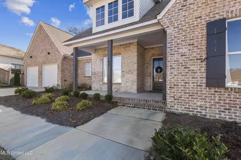 Exterior - 102 Camden Vale, Madison, MS 39110 photo 3 of 5