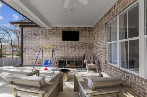 Exterior - 102 Camden Vale, Madison, MS 39110 photo 4 of 5