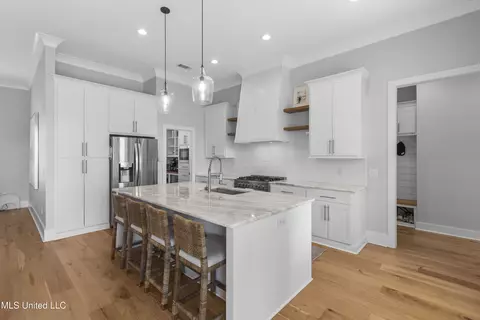 Kitchen - 102 Camden Vale, Madison, MS 39110 photo 1 of 4