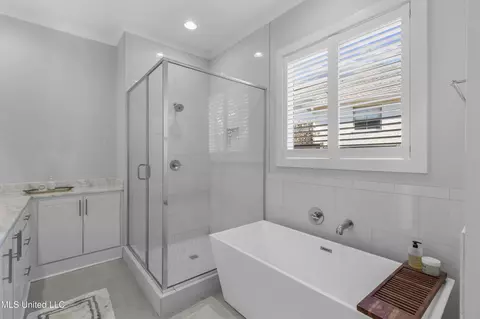 Bath - 102 Camden Vale, Madison, MS 39110 photo 2 of 5