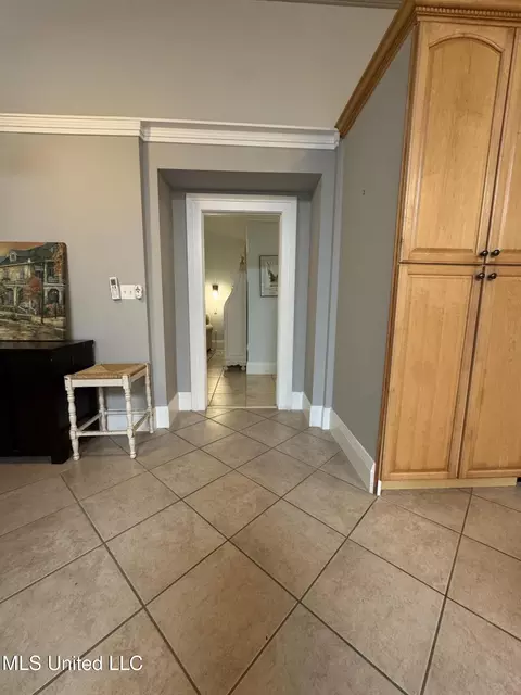 Entry Way - 701 Franklin St, Natchez, MS 39120 photo 1 of 1