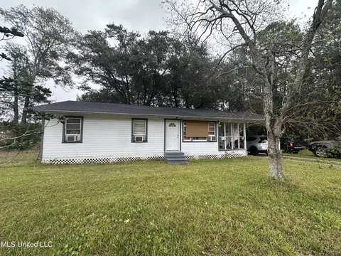 4100 Washington Blvd, Moss Point, MS 39563 photo 1