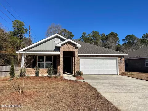 17988 Tingle Dr, Gulfport, MS 39503