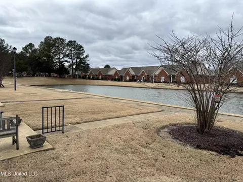 942 S Martin Cir, Hernando, MS 38632 photo 3