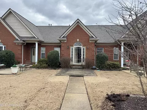 942 S Martin Cir, Hernando, MS 38632