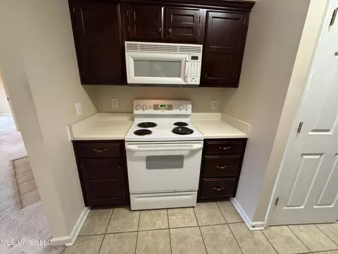 942 S Martin Cir, Hernando, MS 38632 photo 10