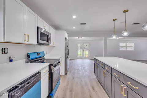 3519 Azalea St, Moss Point, MS 39563 photo 12