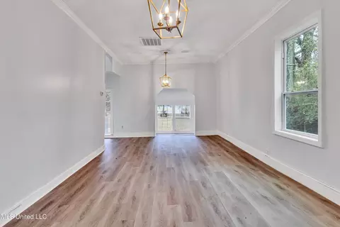 3519 Azalea St, Moss Point, MS 39563 photo 8