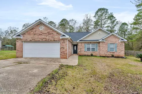 416 Ira G Odom Rd, Ellisville, MS 39437