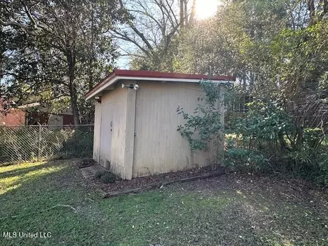 Exterior - 5525 Melwood Dr, Jackson, MS 39211 photo 7 of 7