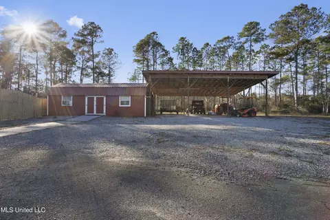 7115 Jim Ramsay Rd, Vancleave, MS 39565 photo 4