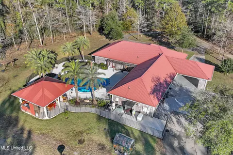 7115 Jim Ramsay Rd, Vancleave, MS 39565 photo 2