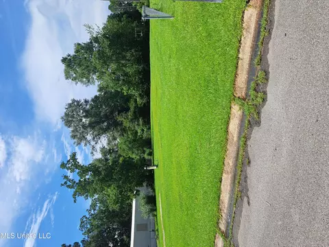 14404 Karen Ct, Gulfport, MS 39503