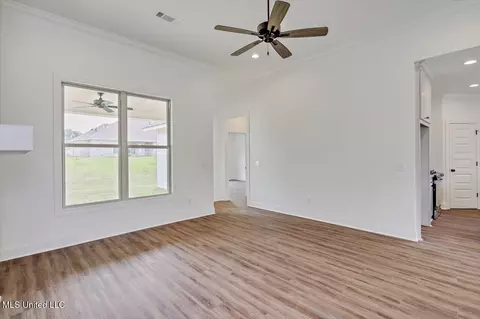 Living - 227 Jasmine Cove Cir, Brandon, MS 39042 photo 1 of 6