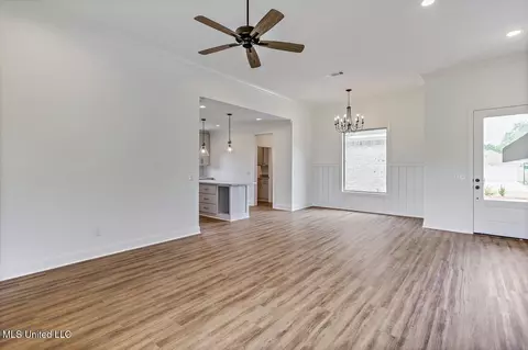 Living - 227 Jasmine Cove Cir, Brandon, MS 39042 photo 3 of 6