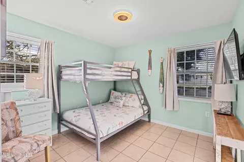 Bedroom - 127 Trautman Ave, Long Beach, MS 39560 photo 4 of 4