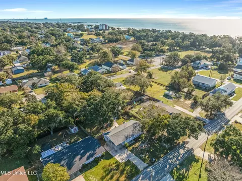 View/Area - 127 Trautman Ave, Long Beach, MS 39560 photo 2 of 6